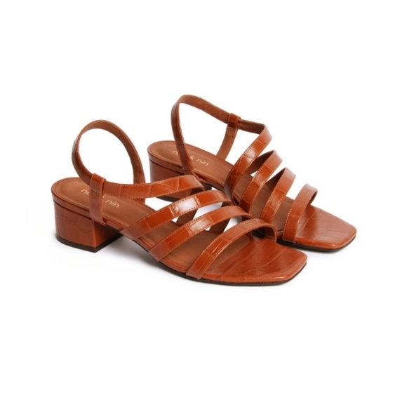 Nat and Nin Sandal Strappy Heels - Picture 3 of 9